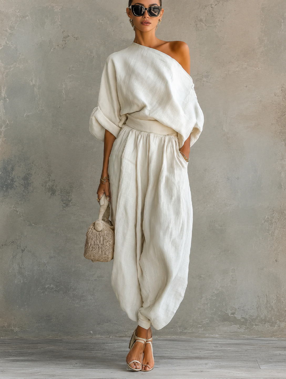 Gunilla™ | Flytande enaxlat set med drapering