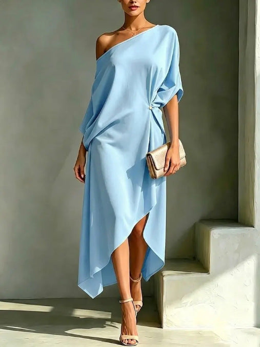 Beata– Elegant asymmetrisk klänning
